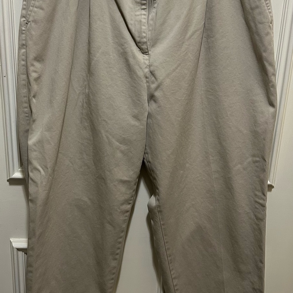 L.L. Bean Women’s  Khaki Chinos 20R